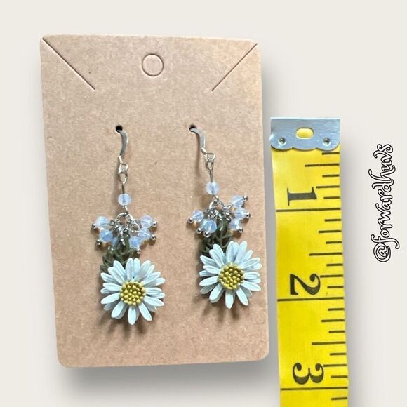 Bundle Sale 3 for $15 | Daisy Dangle Earrings - Picture 8 of 9